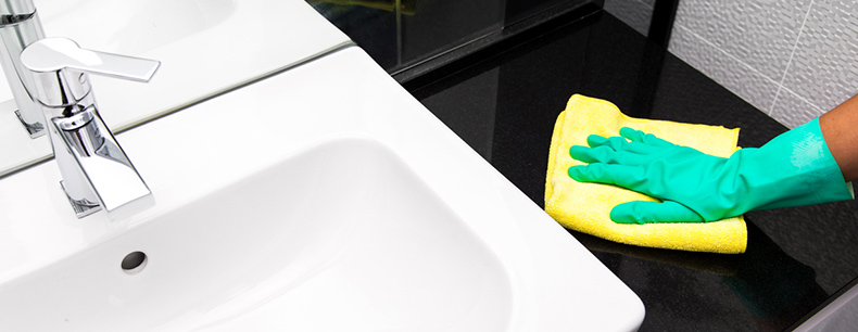 bathroom-cleaning-surfaces