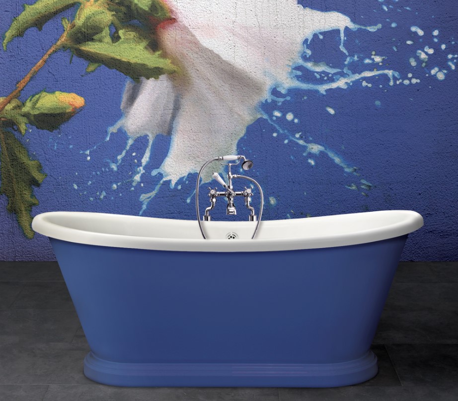 Can You Put a Freestanding Bath in a Small Bathroom? (1) Drench