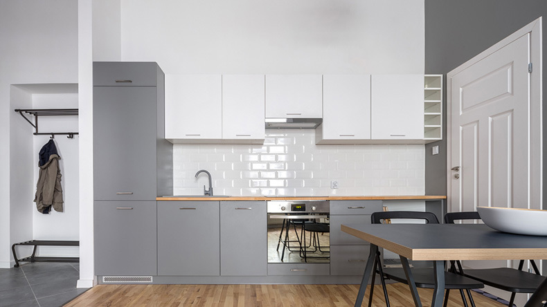 grey-kitchen-white-cabinets